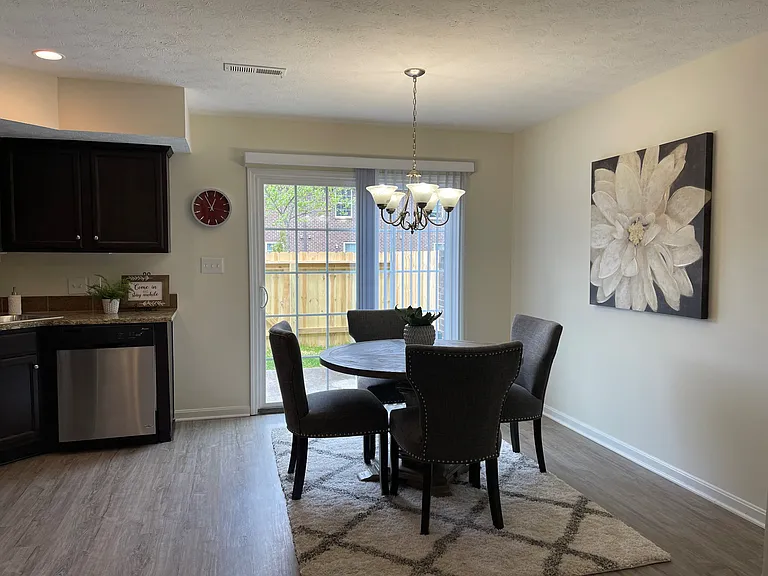 Ashton Park Townhomes — Photo 4