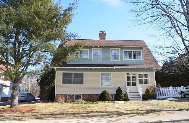 1st image of 26 Amherst Ave