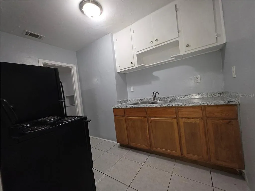 3 bed, 1.0 bath, 1172 sqft, $1,315 — Photo 4
