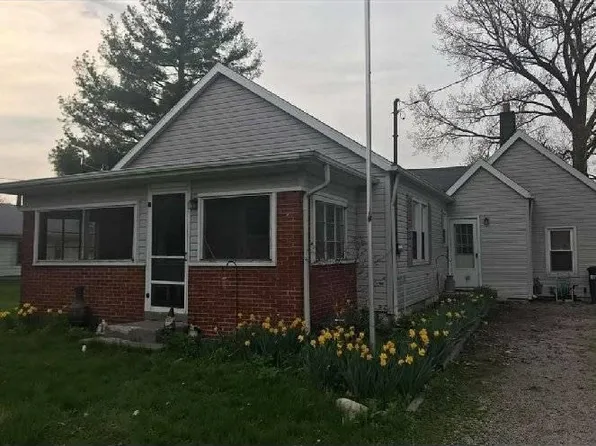 4500 Ann St, Luna Pier, MI 48157