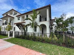 8335 Central Park Blvd #8335, Miami, FL 33166