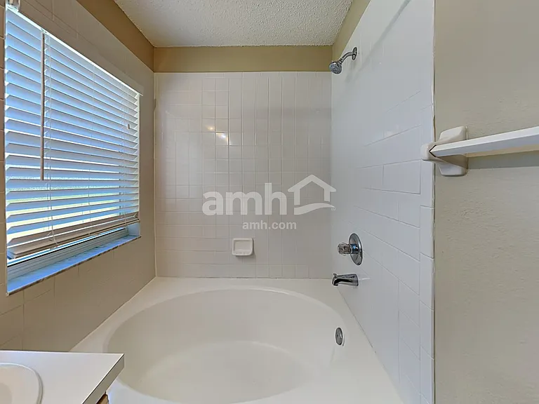 422 Abigail Rd — Photo 9