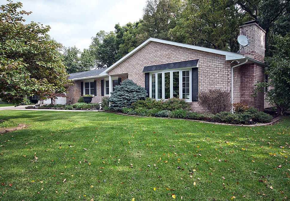 1st image of 54716 Rock Ct