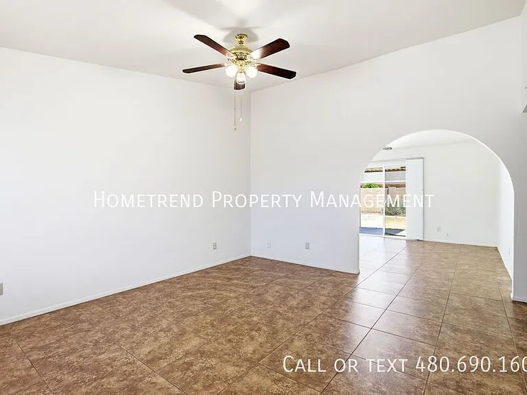 2510 E Dragoon Ave — Photo 24
