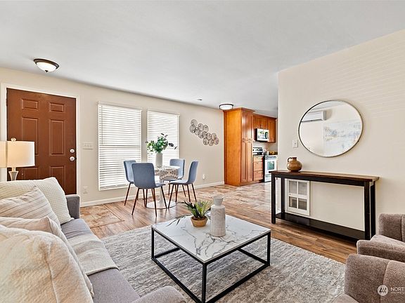 5th image of 8801 12th Street NE