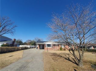 1208 Cullen Dr, Fayetteville, NC 28304