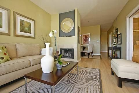 2nd image of 2009 Divisadero St APT 3B