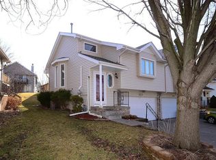 6727 S 153rd Cir, Omaha, NE 68137