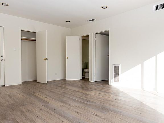3rd image of 8635 Cashio St APT 6