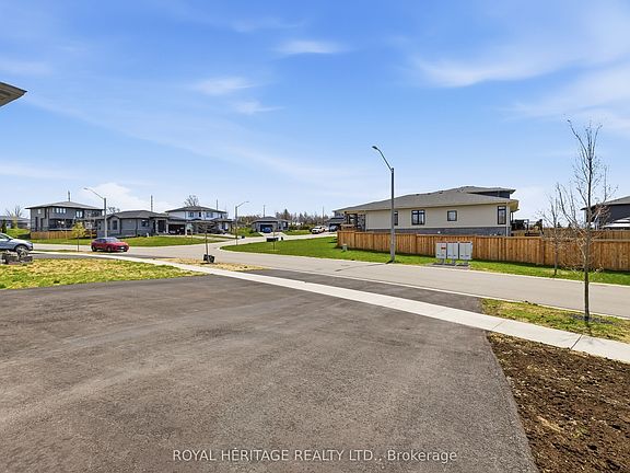 4th image of 24 Prairie Run Rd
