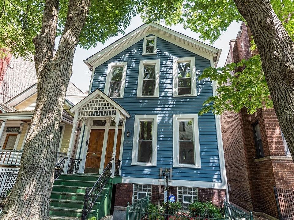 1st image of 2821 N Burling St APT 1