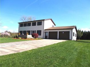 8550 Hahn Rd, Fredonia, NY 14063