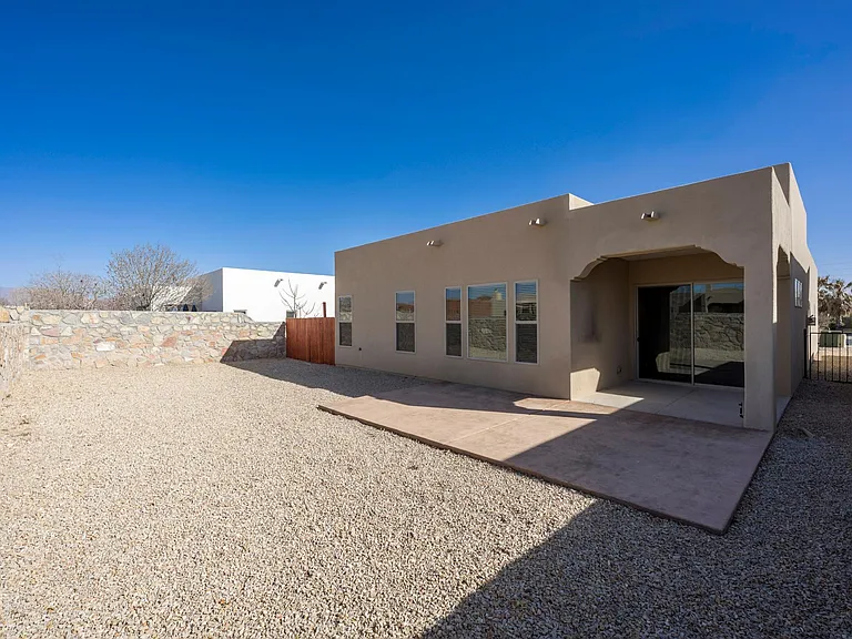 3685 Santa Marcella Ave — Photo 28