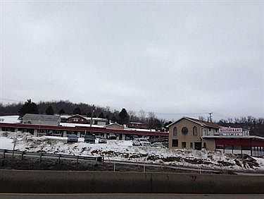 1st image of 594 Carlton Dr
