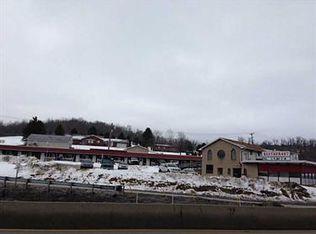 594 Carlton Dr, Bentleyville, PA 15314