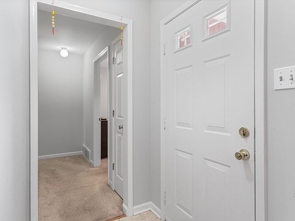 4th image of 7860 Freehold Dr