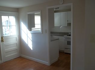 27 Picotte Dr, Albany, NY 12208