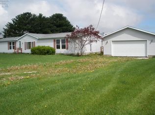 10301 W Bier Rd, Oak Harbor, OH 43449