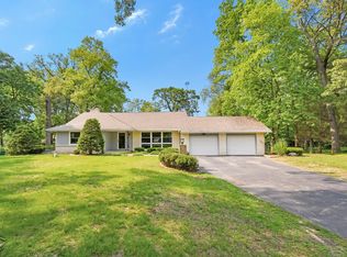 4995 Oakridge Dr, Saint Anne, IL