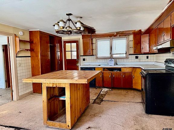 5th image of 82 Franklin Street