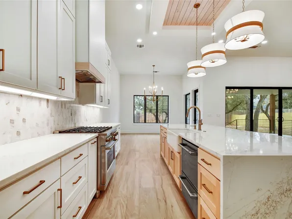 2141 Stone Mdw, Fredericksburg, TX 78624