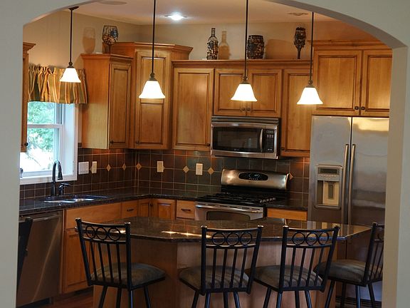 5th image of 2264 Teakwood Ln SW