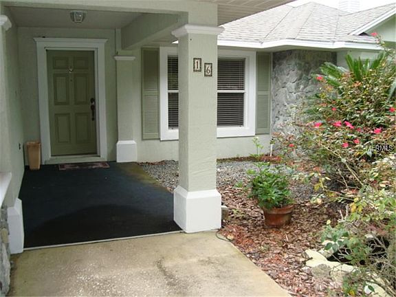 3rd image of 16 Lakebluff Dr
