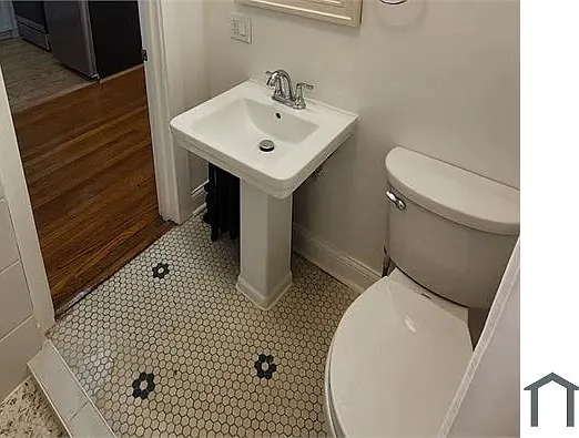2702 N Laramie Ave #2 — Photo 6