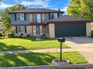 20672 Foxboro St, Riverview, MI 48193