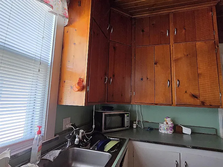 39 Arnold St — Photo 12