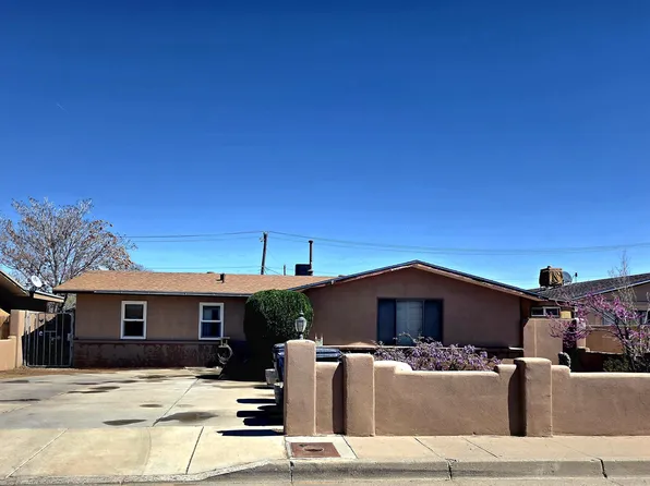 632 57th St NW, Albuquerque, NM 87105