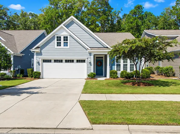 1098 Old Field Dr, Summerville, SC 29483
