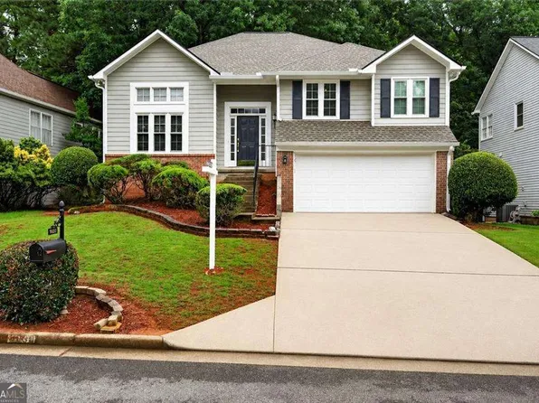 9030 Club River Dr, Roswell, GA 30076