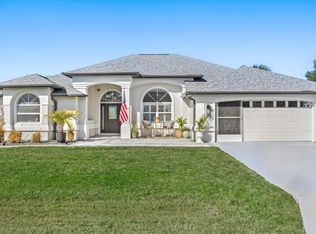 4 Collier Ct, Palm Coast, FL 32137