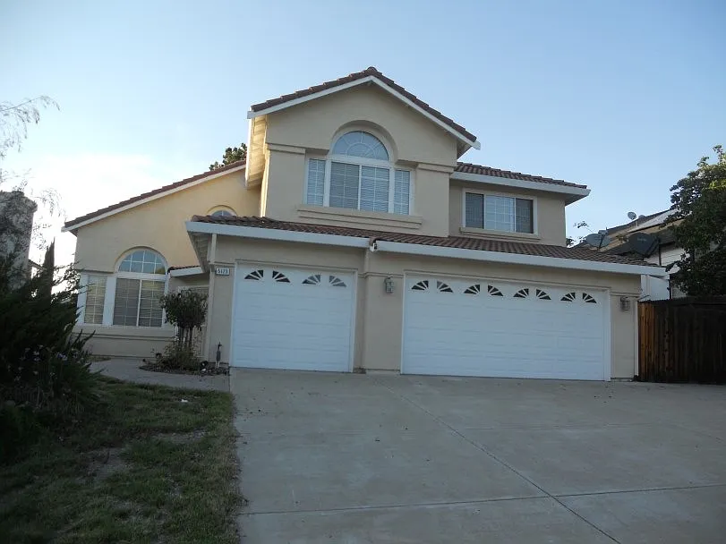 5123 Carriage Way photo 1