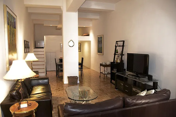 Rented by Levan Real Estate | media 10