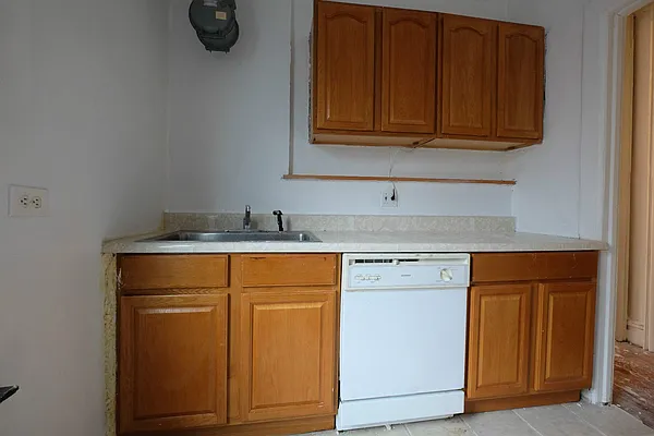 Rented by Keller Williams NYC | media 31