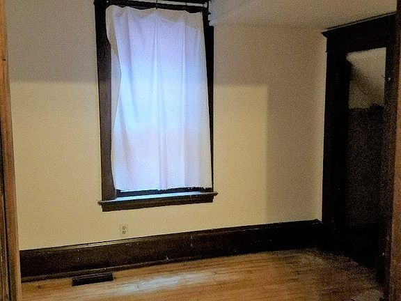 Downstairs bedroom