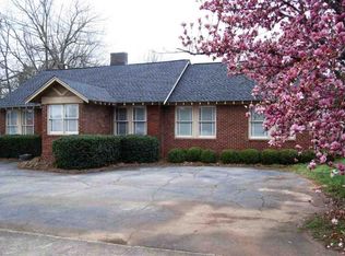 206 S Jefferson Ave, Eatonton, GA 31024