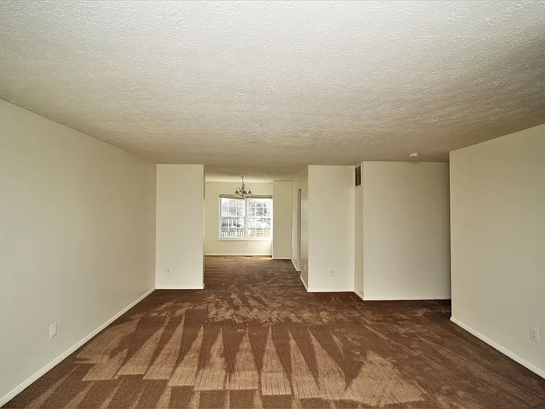 72 Stone Park Pl — Photo 3