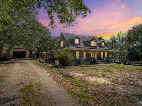 1658 Beechwood Dr, Gulf Breeze, FL 32563