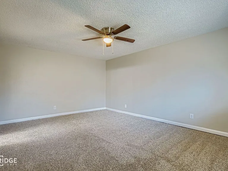 9117 Fairmont Cir — Photo 11