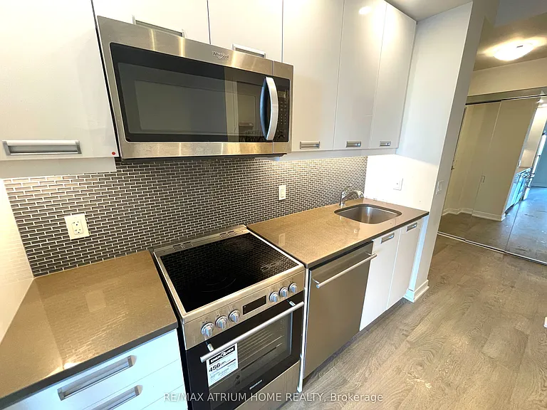 99 John St #2506 — Photo 10