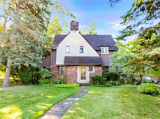 257 Avalon Dr, Rochester, NY 14618