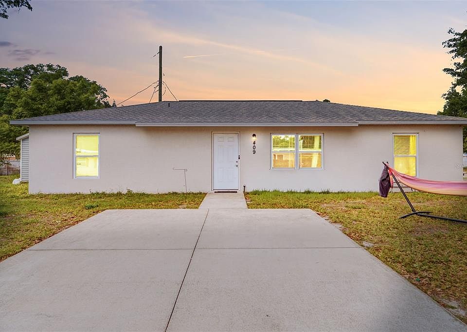 1st image of 409 Bridle Path