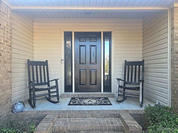 5th image of 371 Ridgeview Dr