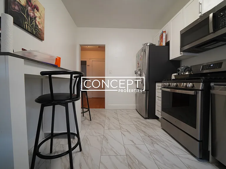 58A Selkirk Rd #12 — Photo 3