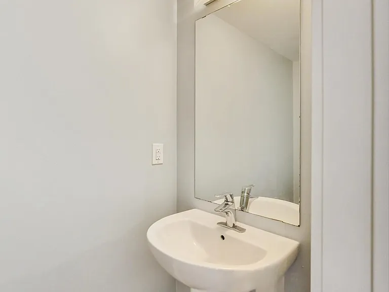 131 Pagebrook Cres — Photo 7