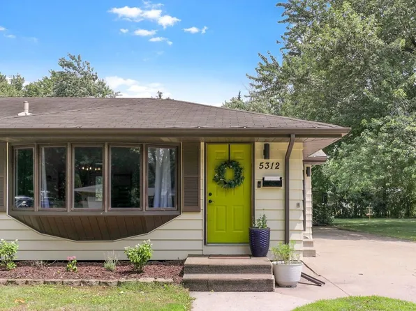 5312 Rhode Island Ave N, New Hope, MN 55428