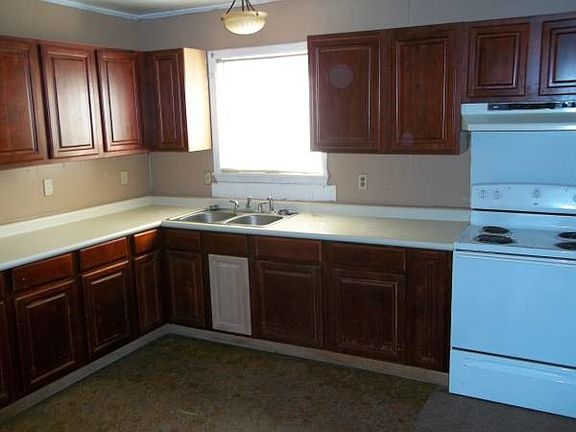 2nd image of 4015 Nassau St